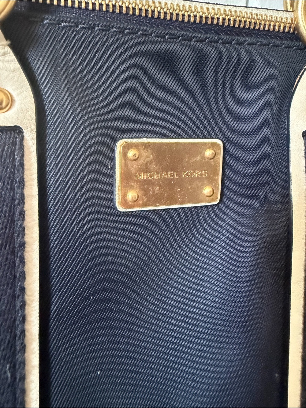 Michael Kors Navy Montauk Tote - Picture 4 of 10